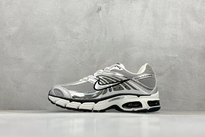 Nike Air Max Moto 2K Low-Top Running Shoes